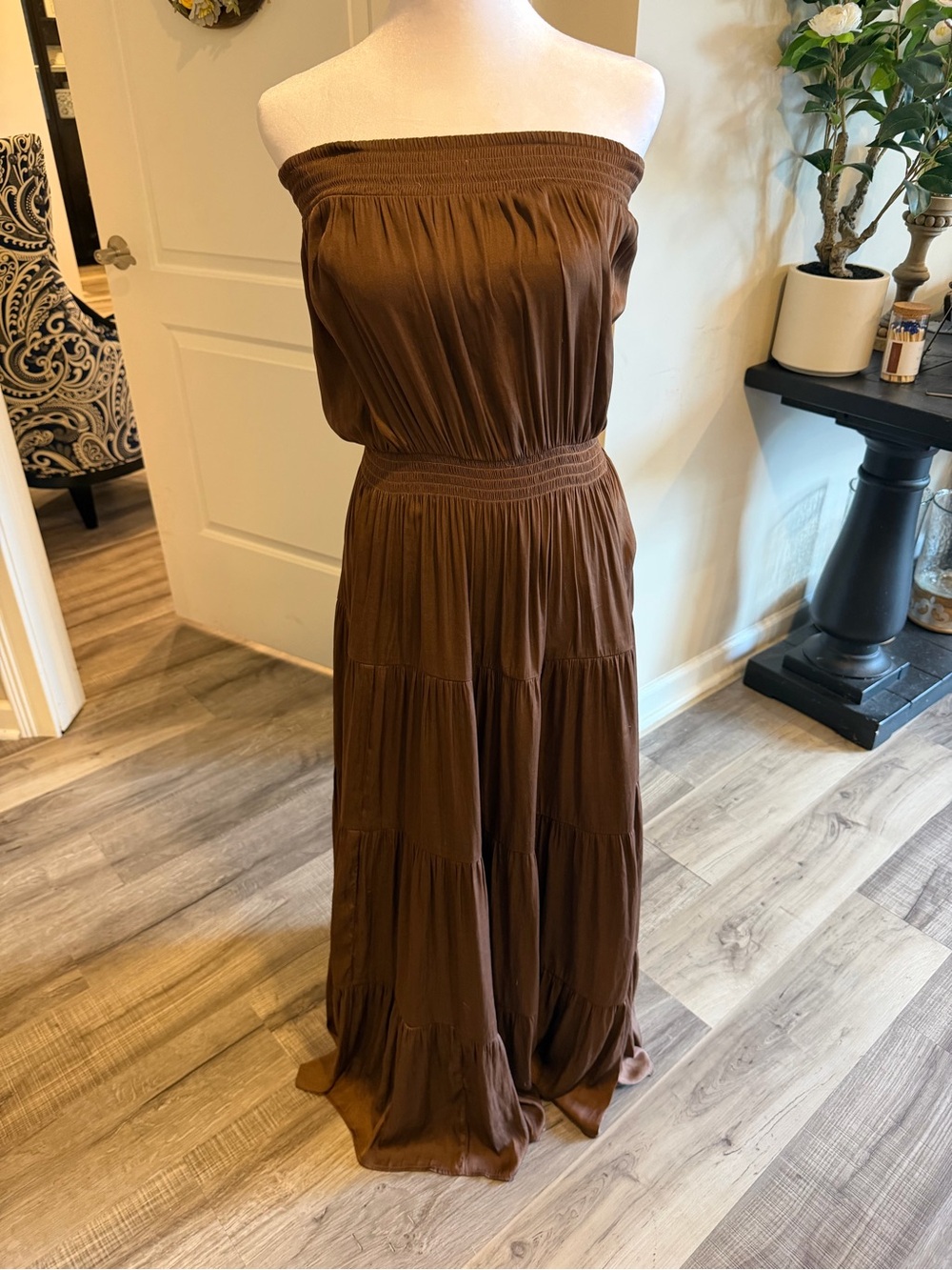 Evereve Strapless Brown Tiered Maxi Dress
